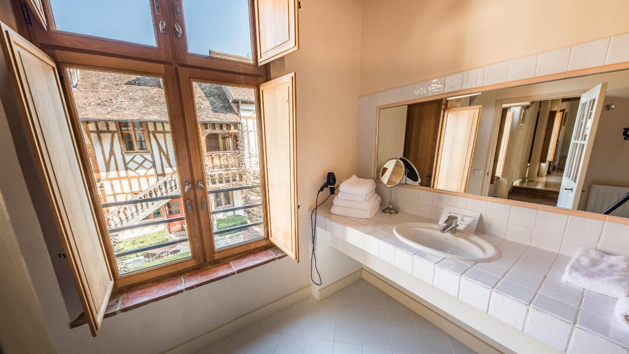 La Maison De Rhodes Hotel & Spa Troyes Luaran gambar